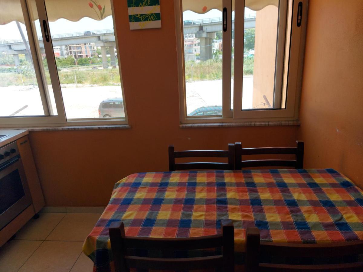 Nm - Apartment 2 Durres Bagian luar foto