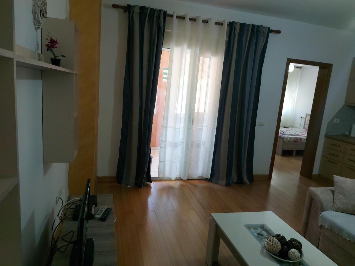 Nm - Apartment 2 Durres Bagian luar foto
